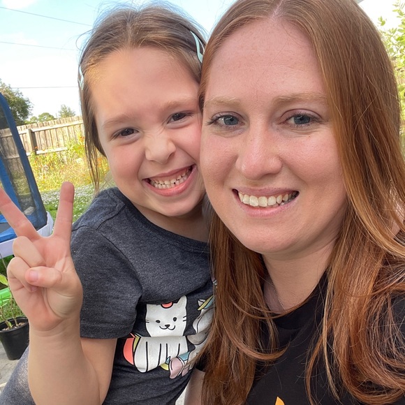 Meet your Posher, Breanna - Picture 1 of 1